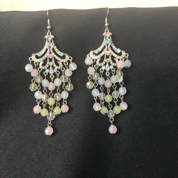 Chandelier Earrings Set - Picture 3 of 3
